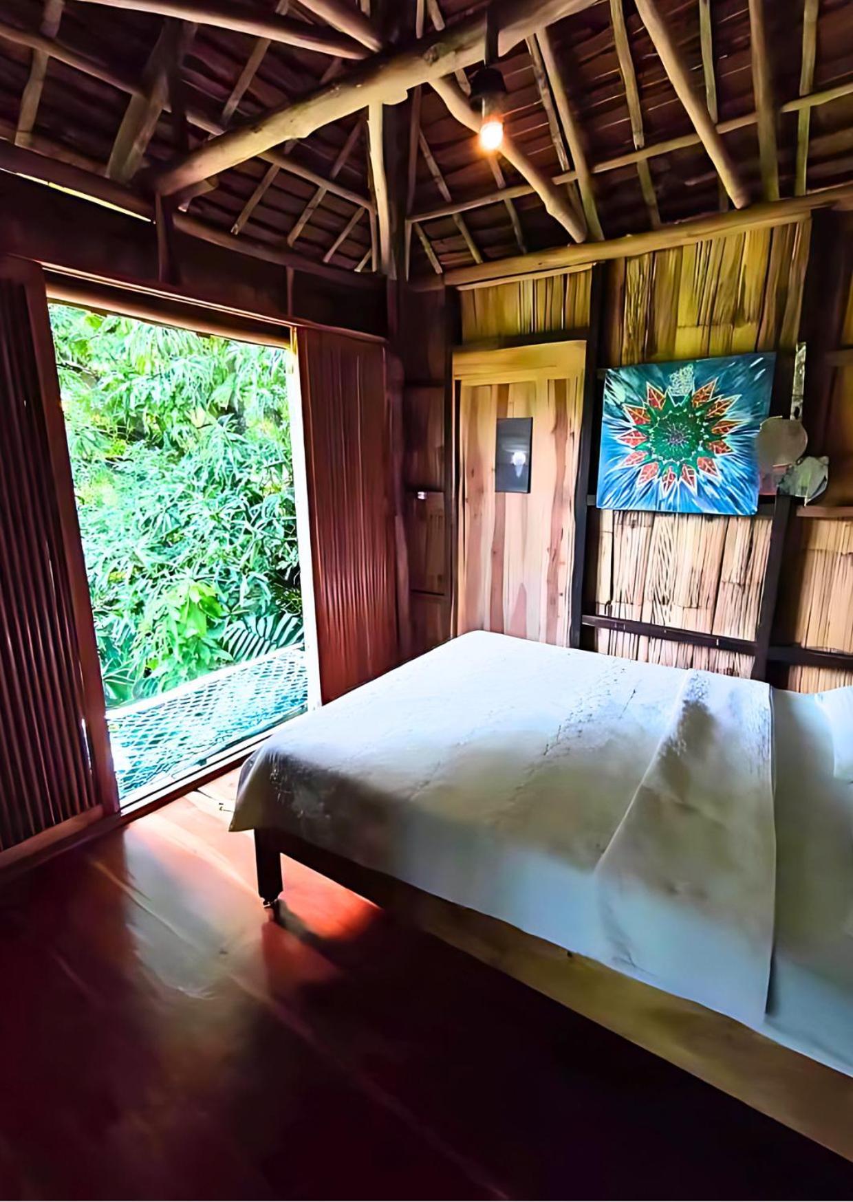 Canjahawon Nipa Hut Siquijor